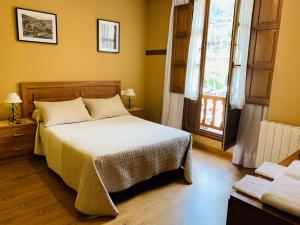 Fotografia z galérie ubytovania Hostal La Serna v destinácii Potes