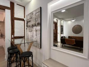 Zdjęcie z galerii obiektu LOFT6 LUXURY sol plaza mayor nooo w Madrycie
