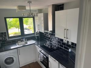 Gallery image of River view Apartment in Glasgow +13 photos