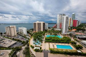 Nespecifikovaný výhled na destinaci Miami nebo výhled na město při pohledu z hotelu