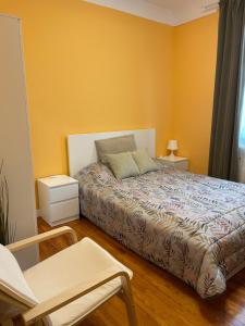 Postel nebo postele na pokoji v ubytování Habitaciónes Privadas en Hendaye "Daniela", à 5 minutes de la gare d'Hendaye et Euskotren, Wi-Fi