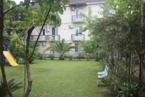 Hotel Nodmax室外花園