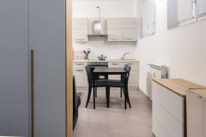 ヴァレーゼにあるStaurenghi Green Apartmentのギャラリーの写真