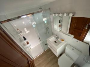Bilik mandi di Casa Ubeiras +37 gambar