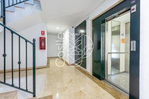 Zdjęcie z galerii obiektu APARTAMENTO VACACIONAL A 10 MIN PUERTO DE BENALMADENA Y LA CARIHUELA PISCINA PLAYA PARKING GRATIS w mieście Torremolinos