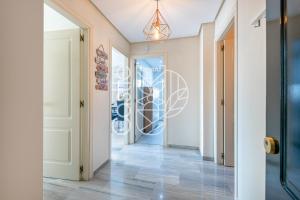 Zdjęcie z galerii obiektu APARTAMENTO VACACIONAL A 10 MIN PUERTO DE BENALMADENA Y LA CARIHUELA PISCINA PLAYA PARKING GRATIS w mieście Torremolinos