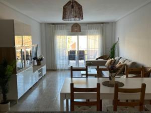 Posedenie v ubytovaní NUEVO Apartamento en Jávea