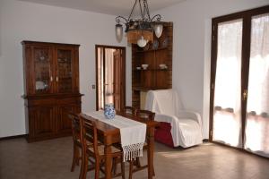 A seating area at Villa Magnolia