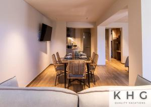Setusvæði á Seaside ground floor elegant Suite in Fiskardo! 20 steps from Zavalata beach!