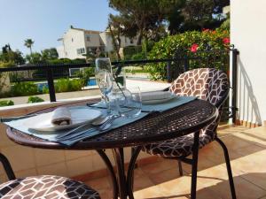 Un balcón o terraza de "La Cala de Mijas Bright Apartment with Sea Views Near the Beach"