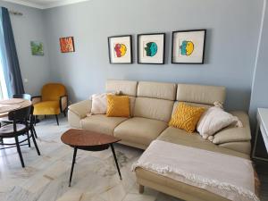 Posedenie v ubytovaní Casa Ana Nerja
