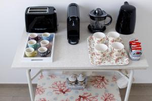 Sissi's Home [Due Passi Dal Mare, Free WiFi]的咖啡和沏茶工具