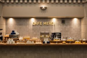 Jídlo v hotelu nebo okolí