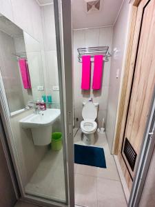 Koupelna v ubytování Lengs Place 2 - Studio Unit with Balcony at Inspiria Condo