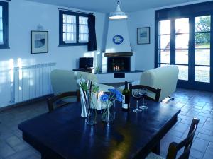 TV a/nebo společenská místnost v ubytování Agriturismo Gli Archi