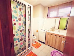 Ένα μπάνιο στο Konkan Apartment