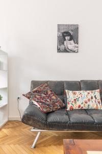 Posedenie v ubytovaní Bright & Spacious Loft With Basilica View