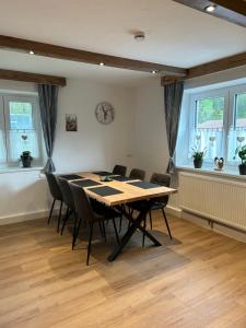 Fotografie z fotogalerie ubytování Ferienwohnungen LODGE-B v destinaci Weissenbach am Lech