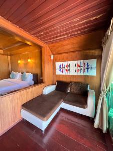 Postel nebo postele na pokoji v ubytování Lipe Power Beach Resort