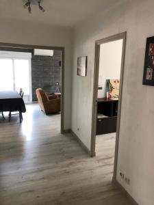 Gallery image of Bel appartement proche chateau Laurens in Agde