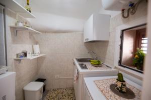 Ένα μπάνιο στο CASA ROBERTO +40 φωτογραφίες