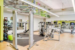 The fitness centre and/or fitness facilities at Ballard 1BR w WD BBQ Gym nr Waterfront SEA-393