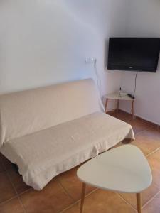 ARTEMISA APARTMENTS - Image 5