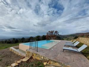 Photo de la galerie de l'établissement Agriturismo Botri dei Lumachi, à Meleta