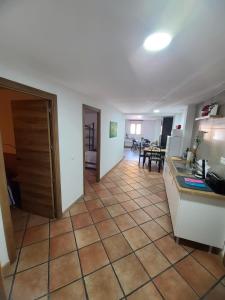 Kuchyňa alebo kuchynka v ubytovaní La Plumaria de Málaga