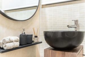 Kúpeľňa v ubytovaní Chic intimate studio in the heart of Malaga by REMS + 27 fotografií