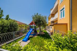 Zahrada ubytování Apartman Marija