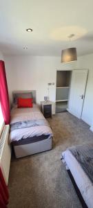 Postelja oz. postelje v sobi nastanitve 3 Bed House NG8- Great for Leisure stays or Contractors in the area Close to M1