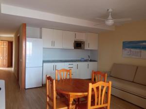 Kuchyňa alebo kuchynka v ubytovaní Apartamentos Satse Moncofa