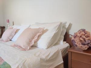 Postel nebo postele na pokoji v ubytování Old Town Center Apartments