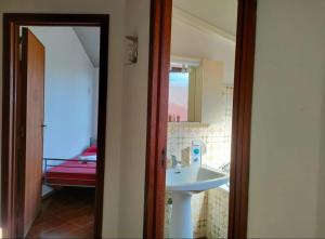 Φωτογραφία από το άλμπουμ του Villa Louise by Holiday World σε Aci Castello