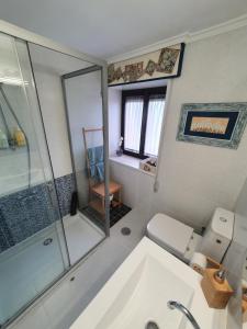 Ένα μπάνιο στο Casa Marcela +25 φωτογραφίες