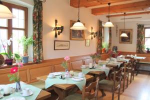 Restaurace v ubytování Hotel Bezold