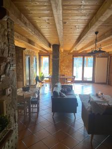 Χώρος καθιστικού στο Villa Paola