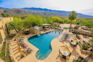 an overhead view of a swimming pool at a resort at Tanque Verde Guest Ranch in Tucson
