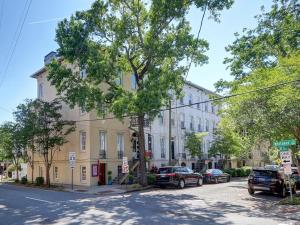 Galeri foto Haven on Taylor Unit 4 di Savannah
