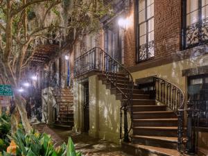 Fotografie z fotogalerie ubytování Gordon Inn Tree Top v destinaci Savannah