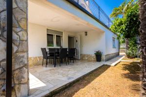 Patio nebo venkovní prostory v ubytování Apartment Martina by El-Pi Tours