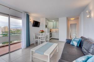Χώρος καθιστικού στο Frontline Ocean View Apartment Los Cristianos +20 φωτογραφίες