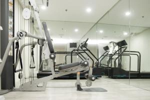 Fitness center at/o fitness facilities sa Oracle Hotel and Residences