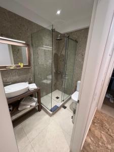 A bathroom at Mageiras Boutique Hotel