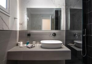 Bagno di Mythodea Athens Suites
