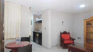 Area tempat duduk di Suites San Luis