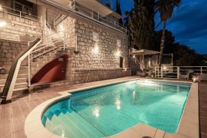 Bazén v ubytování Villa Luce Dubrovnik nebo v jeho okolí