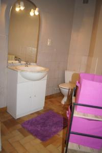 Ванна кімната в Maison de ville - proche Le PAL