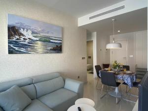 Posedenie v ubytovaní Impresionante piso en el centro de Torrevieja